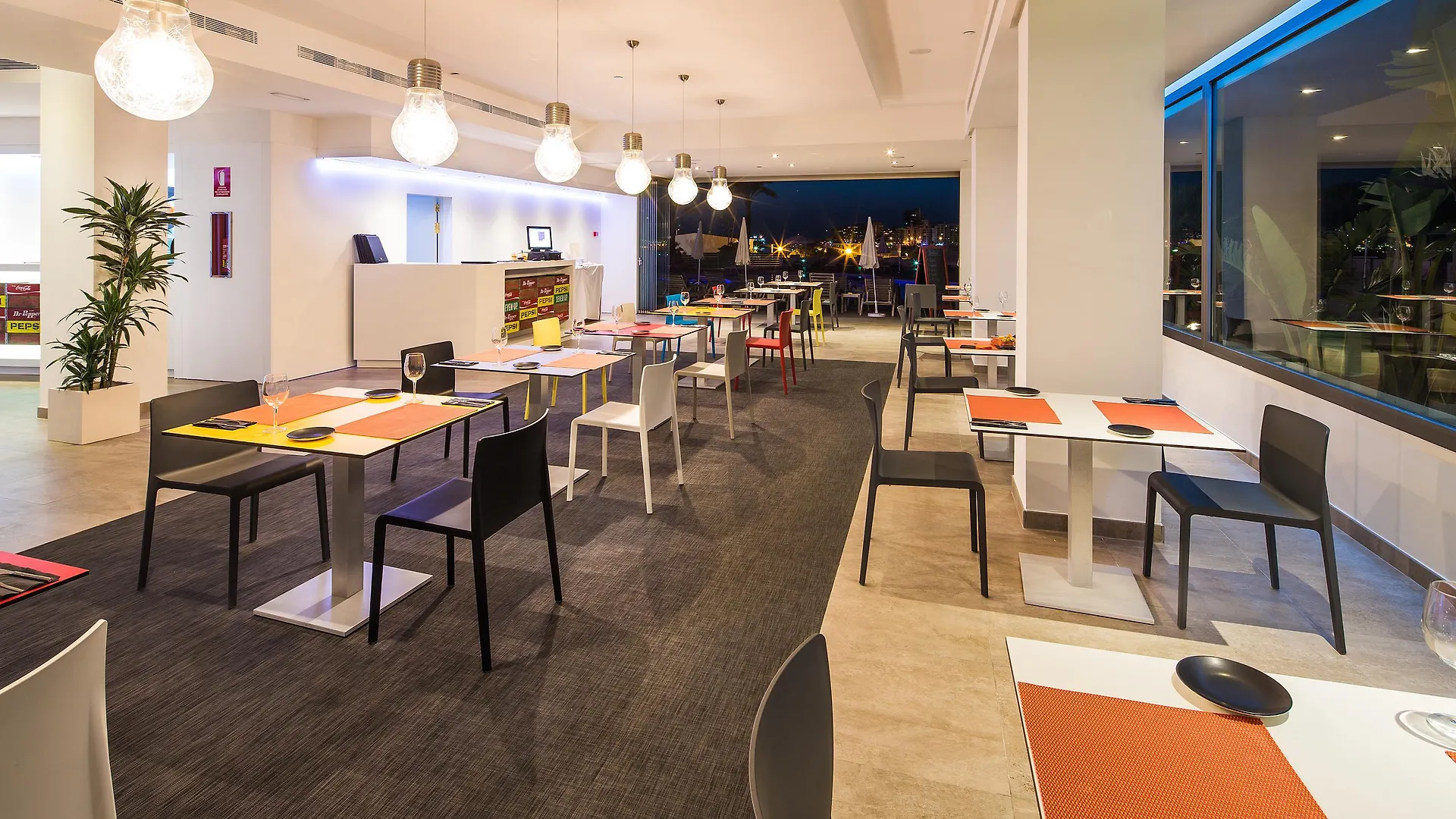 Sant Antoni de Portmany Thb Ocean Beach - Adults Only ספרד